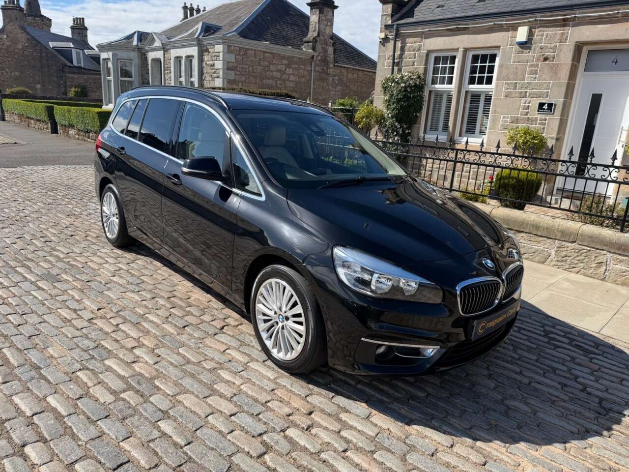 A 2015 BMW 2 SERIES GRAN TOURER 1.5 218i Luxury MPV 5dr Petrol Auto Euro 6 (s/s) (136 ps) A 2015 BMW 2 SERIES GRAN TOURER 1.5 218i Luxury MPV 5dr Petrol Auto Euro 6 (s/s) (136 ps)