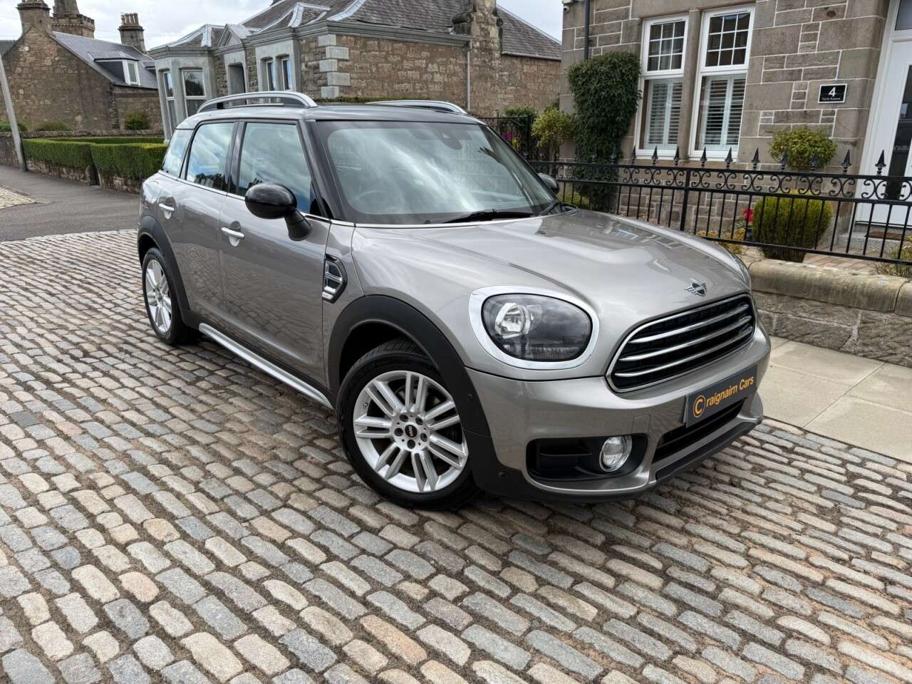 A 2019 MINI COUNTRYMAN 1.5 Cooper Exclusive SUV 5dr Petrol Manual Euro 6 (s/s) (136 ps) A 2019 MINI COUNTRYMAN 1.5 Cooper Exclusive SUV 5dr Petrol Manual Euro 6 (s/s) (136 ps)