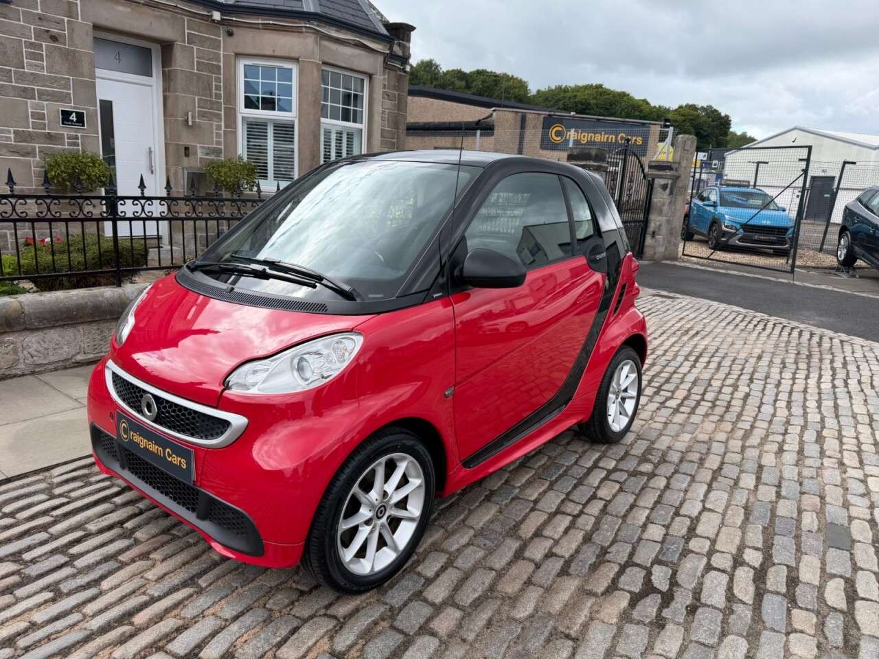 A 2013 SMART FORTWO 0.8 CDI Passion Coupe 2dr Diesel SoftTouch Euro 5 (54 bhp) A 2013 SMART FORTWO 0.8 CDI Passion Coupe 2dr Diesel SoftTouch Euro 5 (54 bhp)