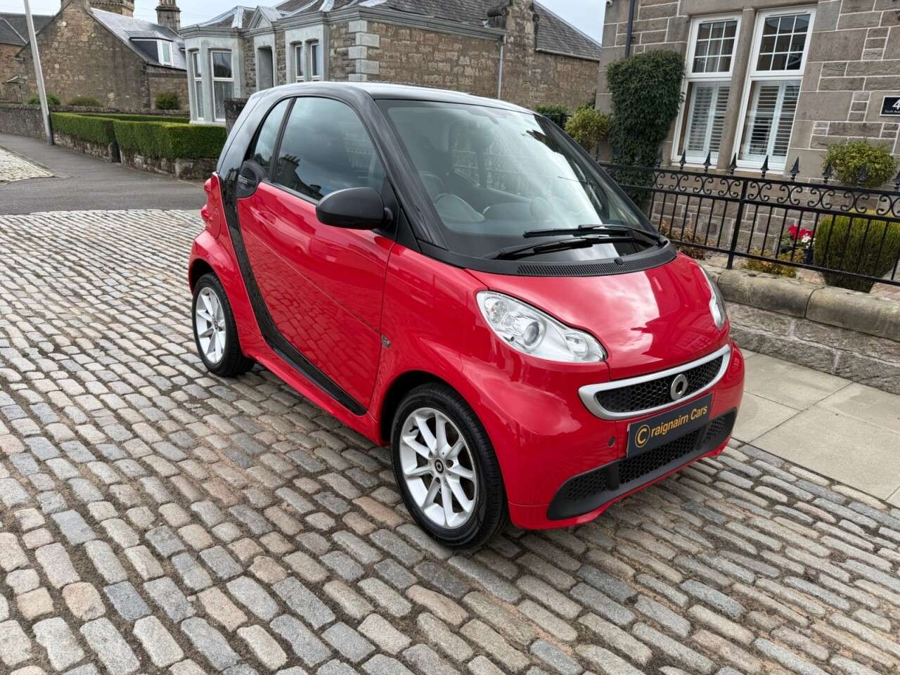 A 2013 SMART FORTWO 0.8 CDI Passion Coupe 2dr Diesel SoftTouch Euro 5 (54 bhp) A 2013 SMART FORTWO 0.8 CDI Passion Coupe 2dr Diesel SoftTouch Euro 5 (54 bhp)