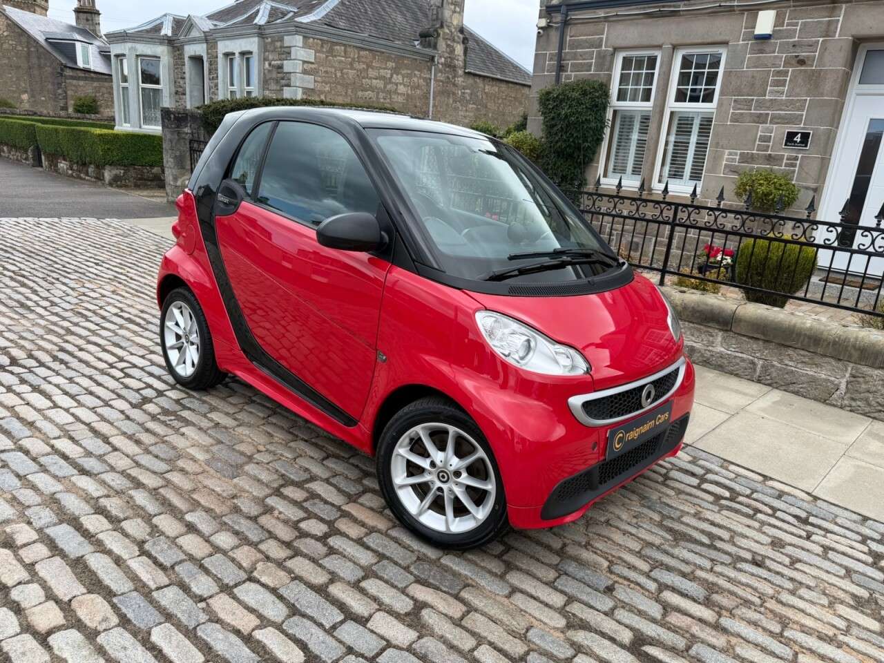 A 2013 SMART FORTWO 0.8 CDI Passion Coupe 2dr Diesel SoftTouch Euro 5 (54 bhp) A 2013 SMART FORTWO 0.8 CDI Passion Coupe 2dr Diesel SoftTouch Euro 5 (54 bhp)