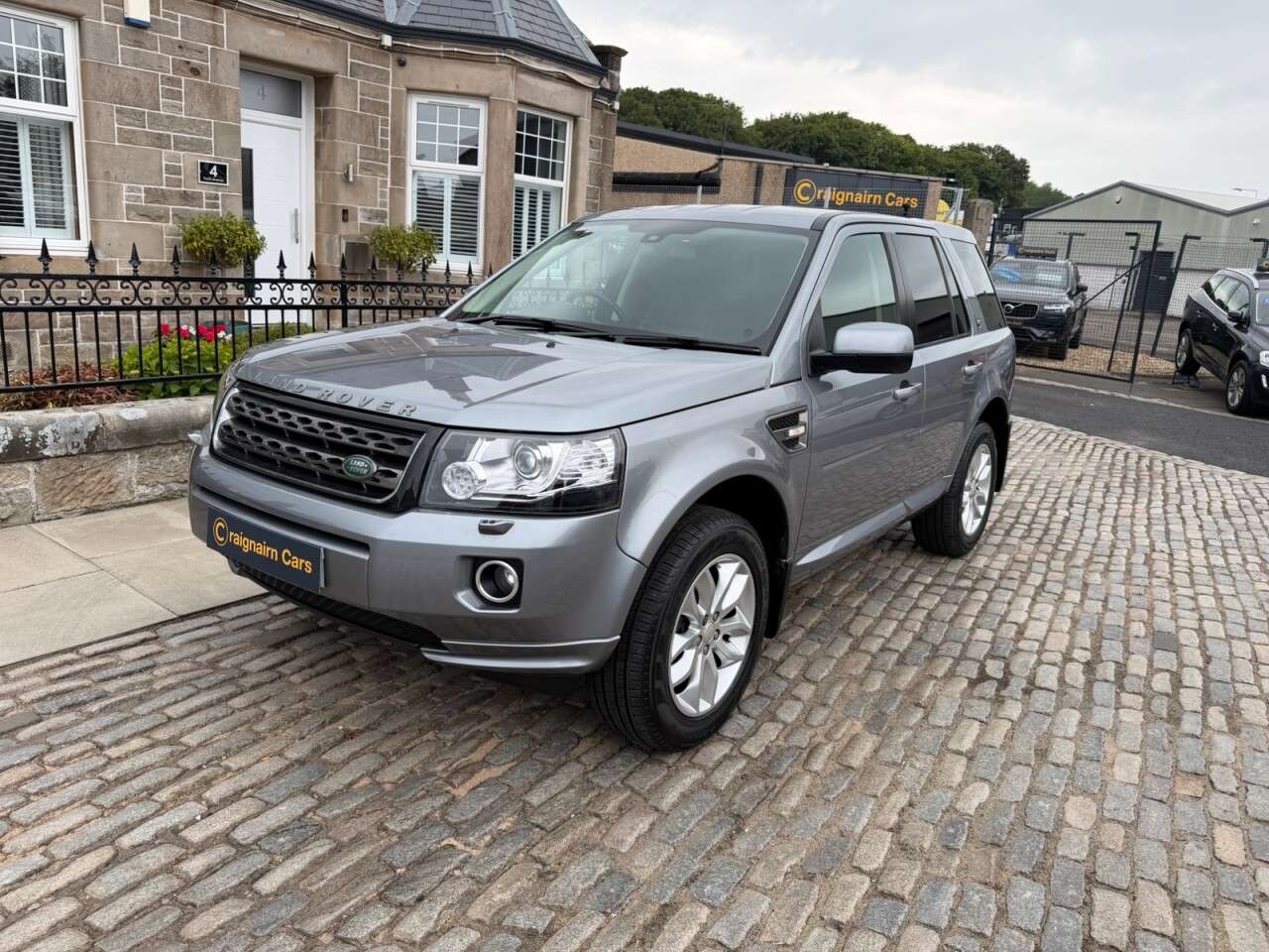 A 2014 LAND ROVER FREELANDER 2 2.2 TD4 SE SUV 5dr Diesel Manual 4WD Euro 5 (s/s) (150 ps) A 2014 LAND ROVER FREELANDER 2 2.2 TD4 SE SUV 5dr Diesel Manual 4WD Euro 5 (s/s) (150 ps)