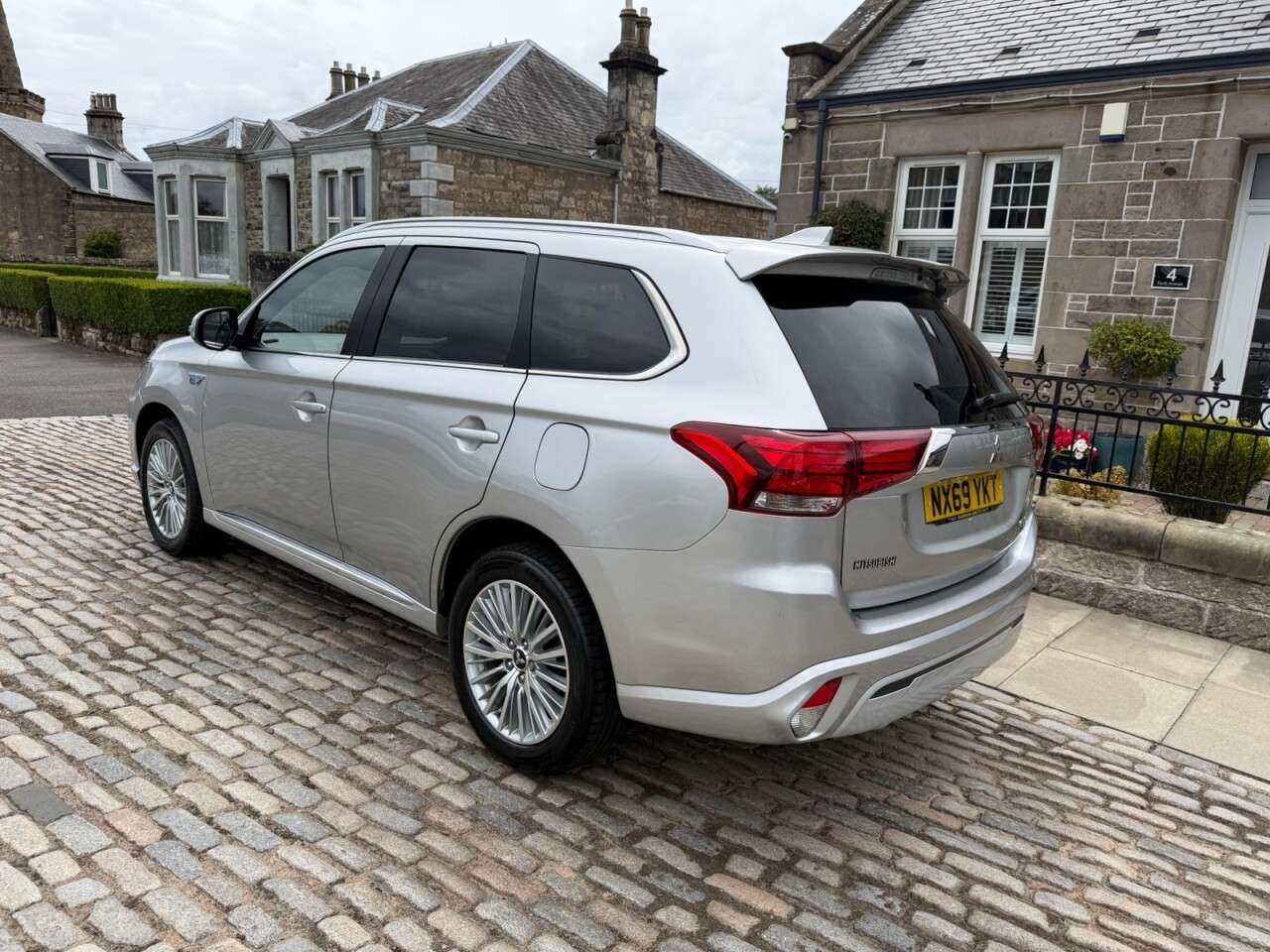 2019 MITSUBISHI OUTLANDER 2019 MITSUBISHI OUTLANDER