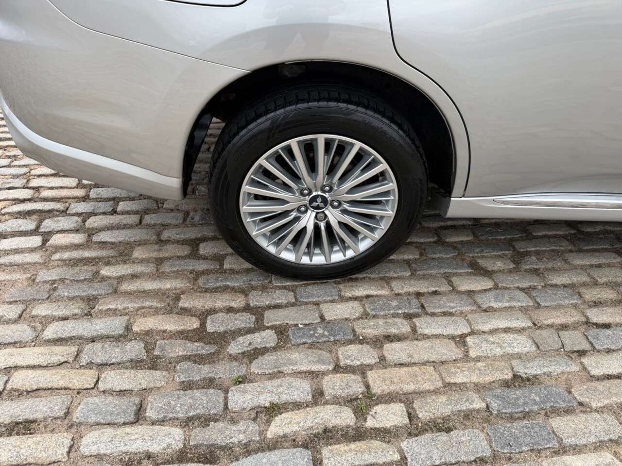 2019 MITSUBISHI OUTLANDER 2019 MITSUBISHI OUTLANDER