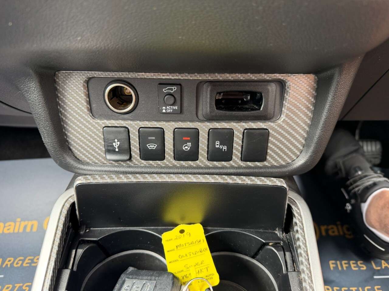 2019 MITSUBISHI OUTLANDER 2019 MITSUBISHI OUTLANDER
