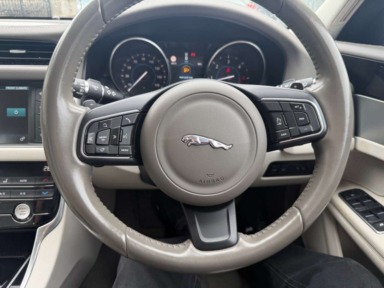 2016 JAGUAR XF 2016 JAGUAR XF