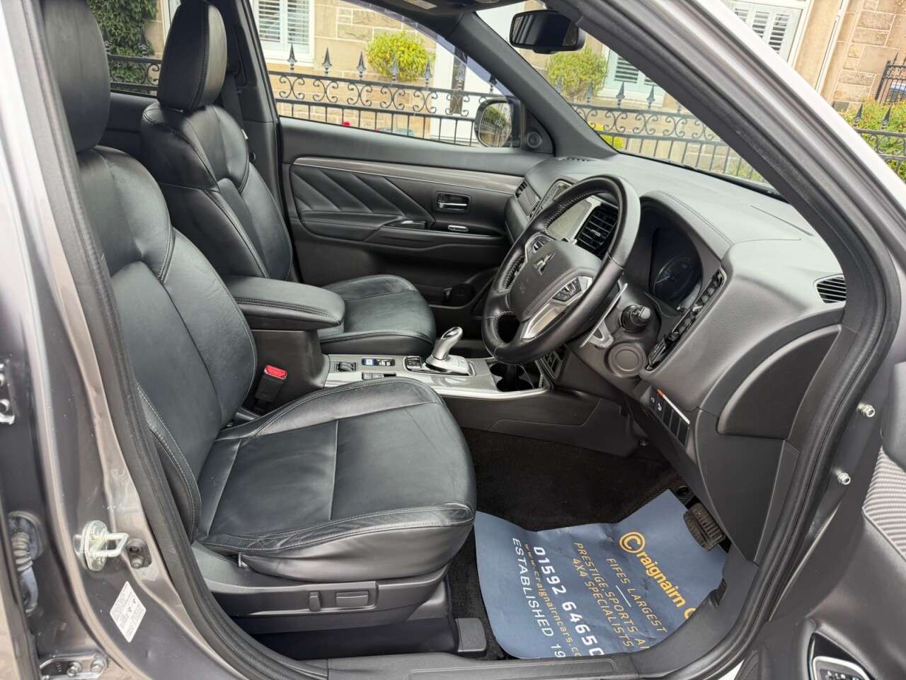 A 2018 MITSUBISHI OUTLANDER 2.4h TwinMotor 13.8kWh 4h SUV 5dr Petrol Plug-in Hybrid CVT 4WD Euro 6 (s/s A 2018 MITSUBISHI OUTLANDER 2.4h TwinMotor 13.8kWh 4h SUV 5dr Petrol Plug-in Hybrid CVT 4WD Euro 6 (s/s