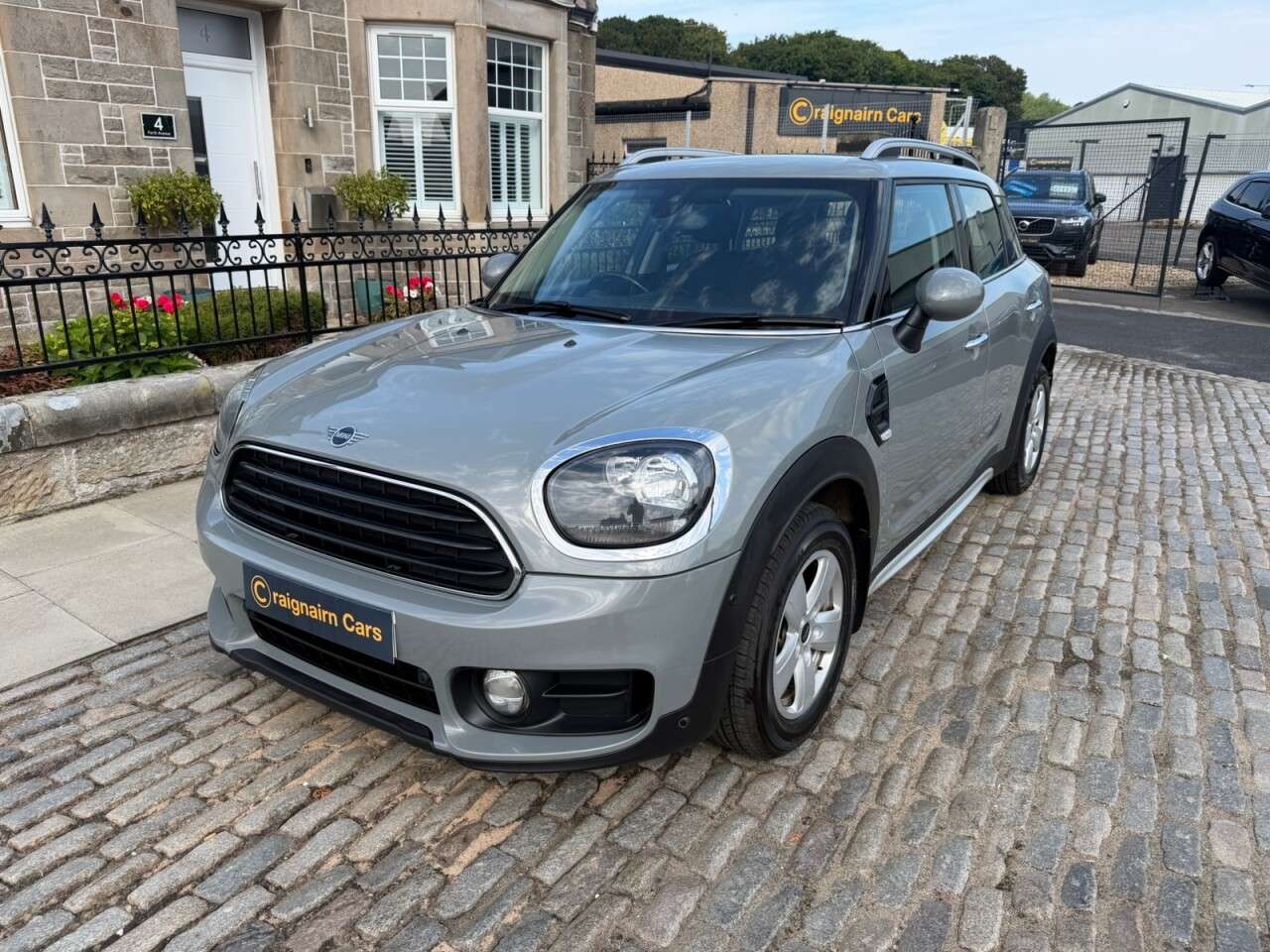 A 2018 MINI COUNTRYMAN 2.0 Cooper D SUV 5dr Diesel Manual Euro 6 (s/s) (150 ps) A 2018 MINI COUNTRYMAN 2.0 Cooper D SUV 5dr Diesel Manual Euro 6 (s/s) (150 ps)
