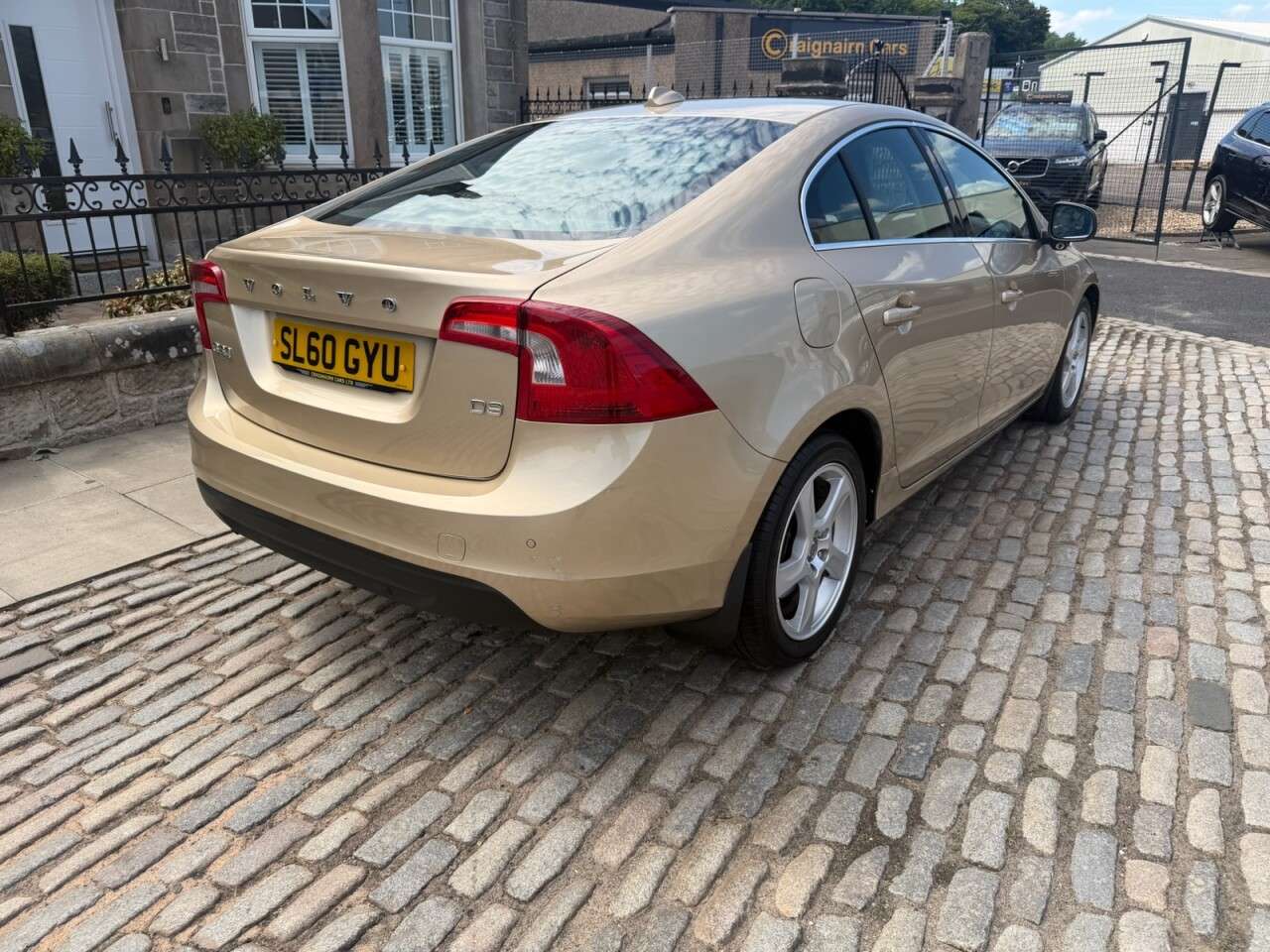 2010 VOLVO S60 2010 VOLVO S60