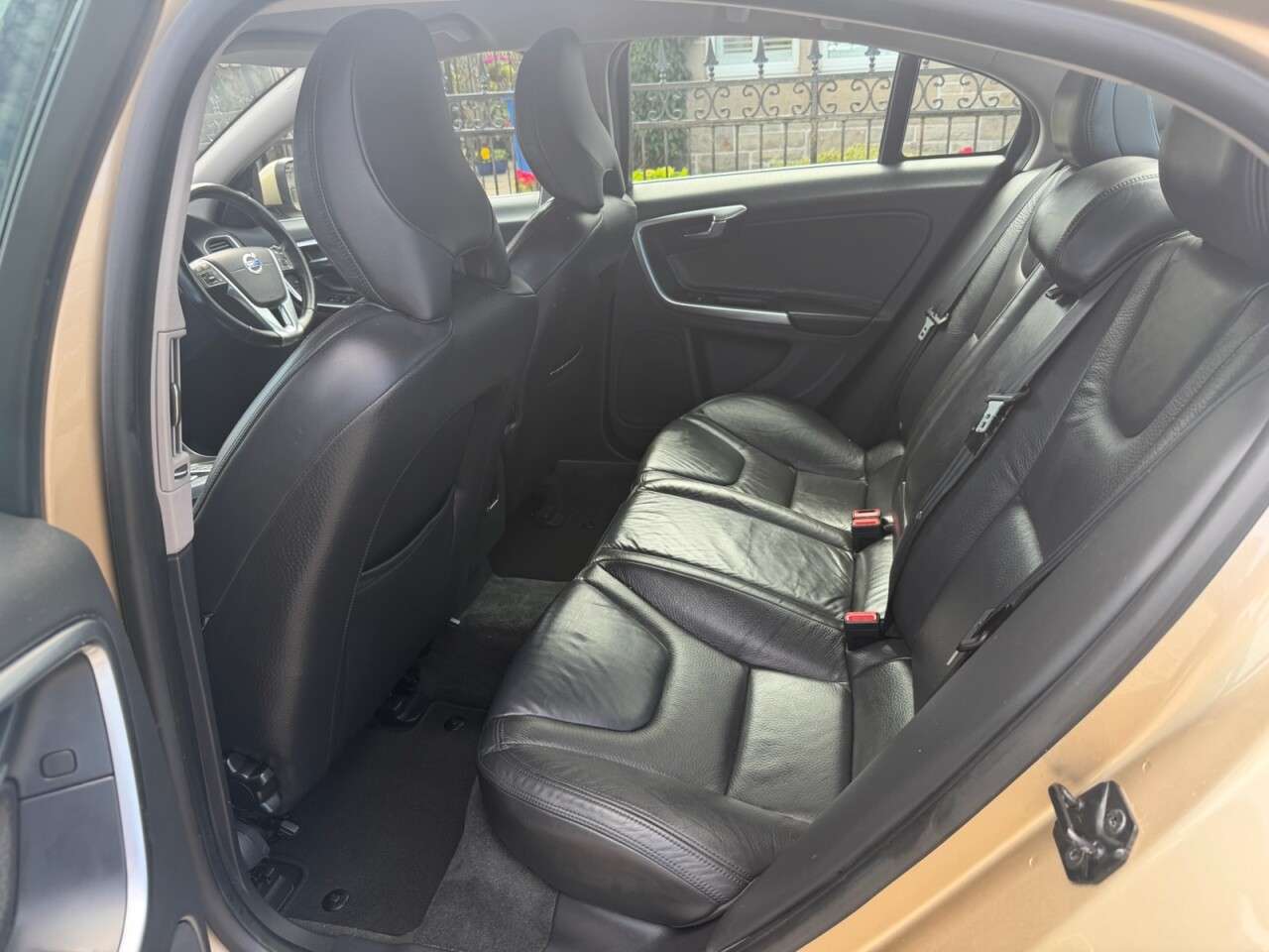 2010 VOLVO S60 2010 VOLVO S60