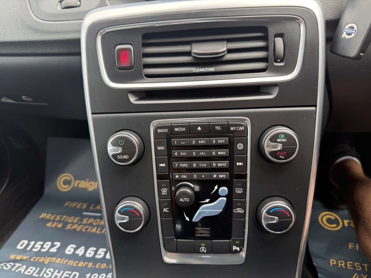 2016 VOLVO V60 2016 VOLVO V60