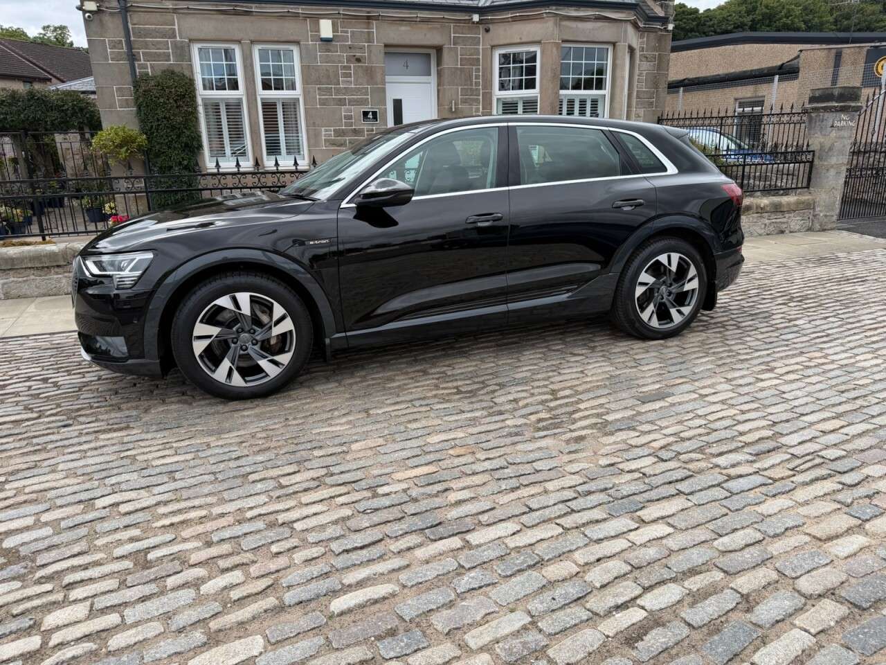 2020 AUDI E-TRON 2020 AUDI E-TRON