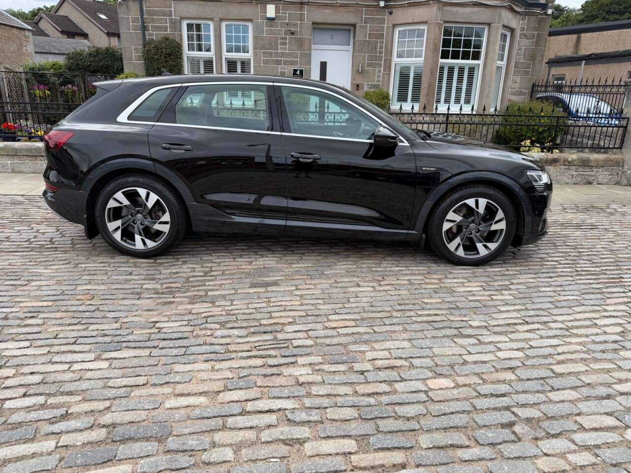 2020 AUDI E-TRON 2020 AUDI E-TRON