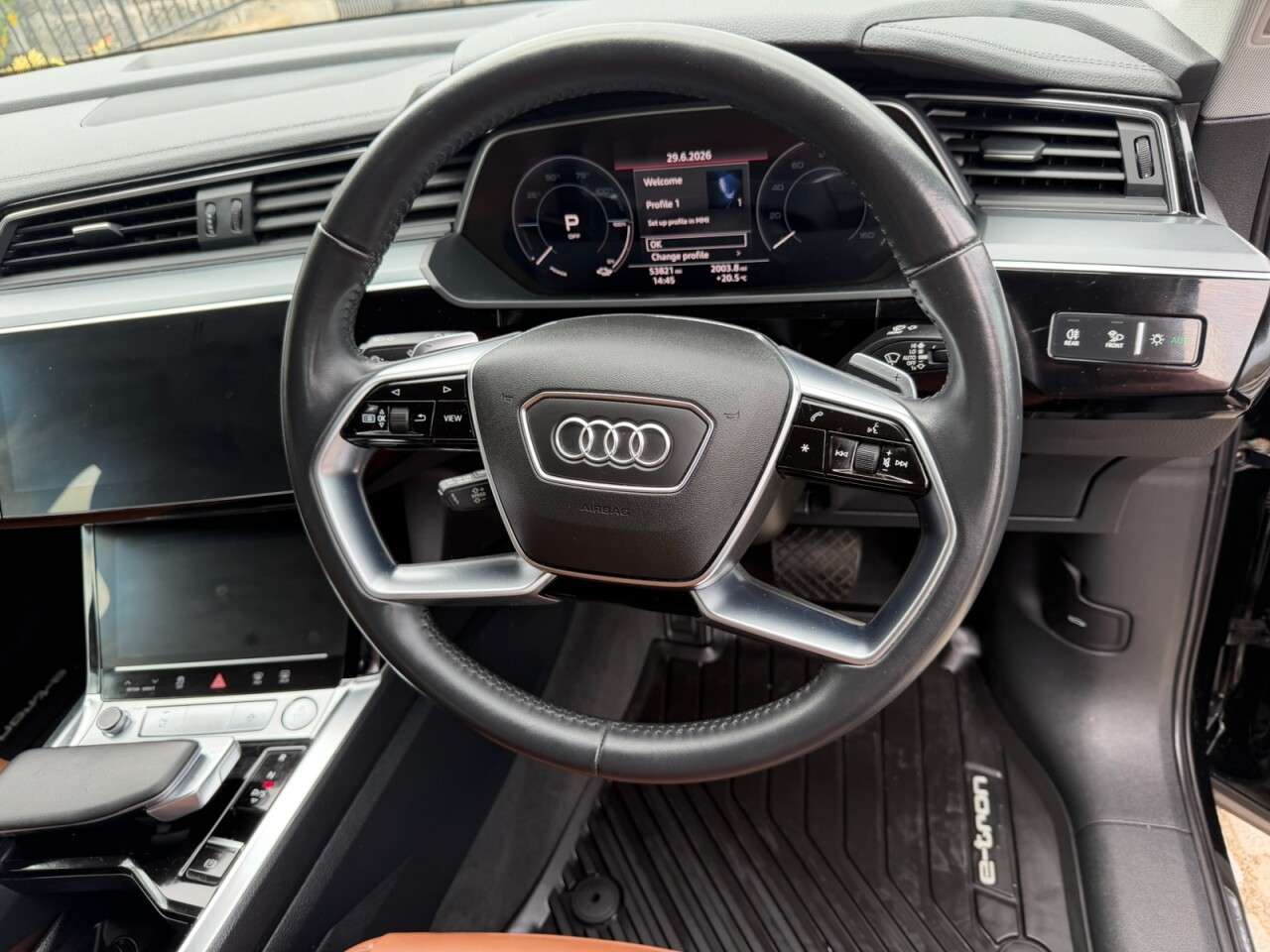 2020 AUDI E-TRON 2020 AUDI E-TRON