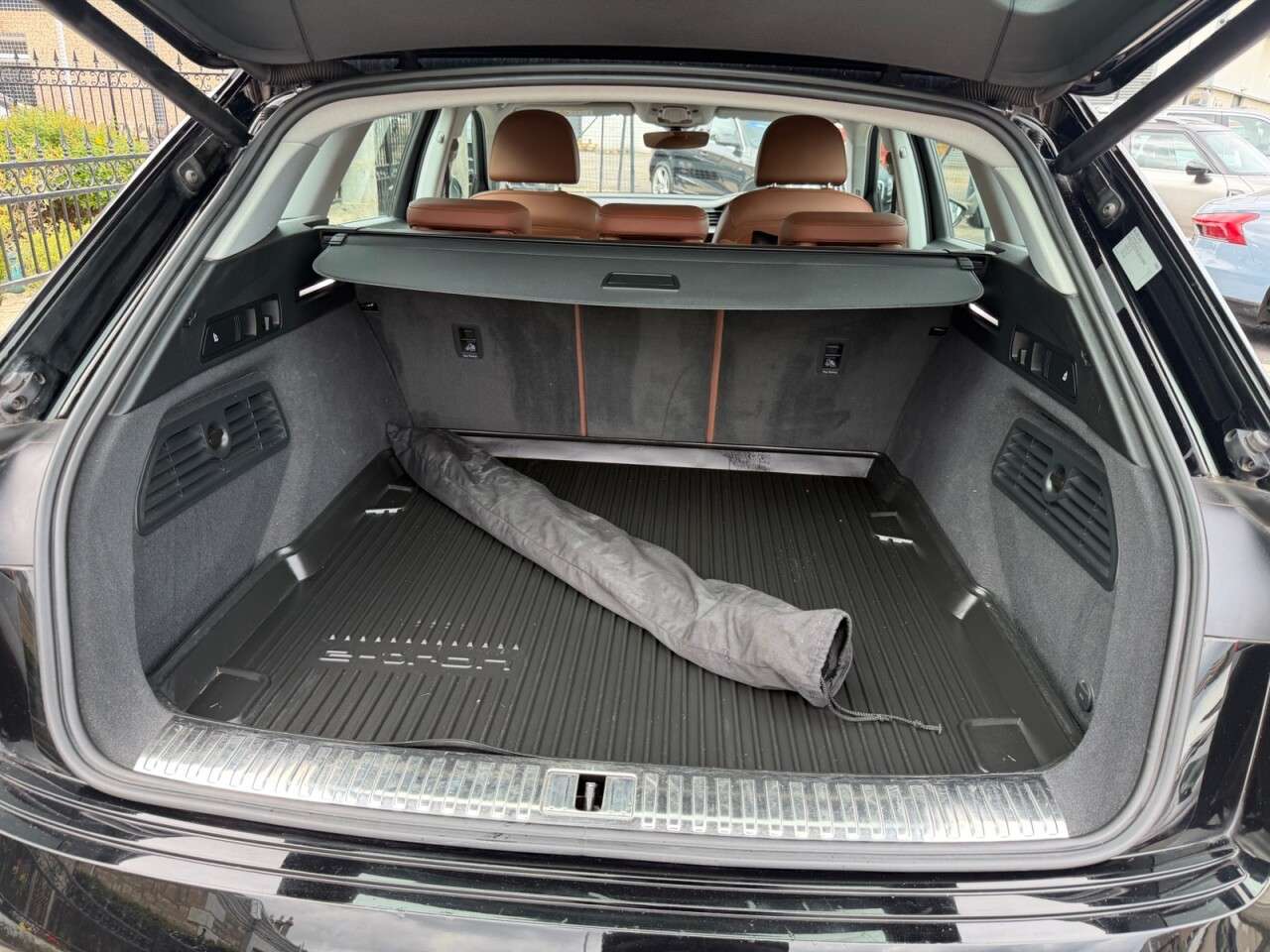2020 AUDI E-TRON 2020 AUDI E-TRON