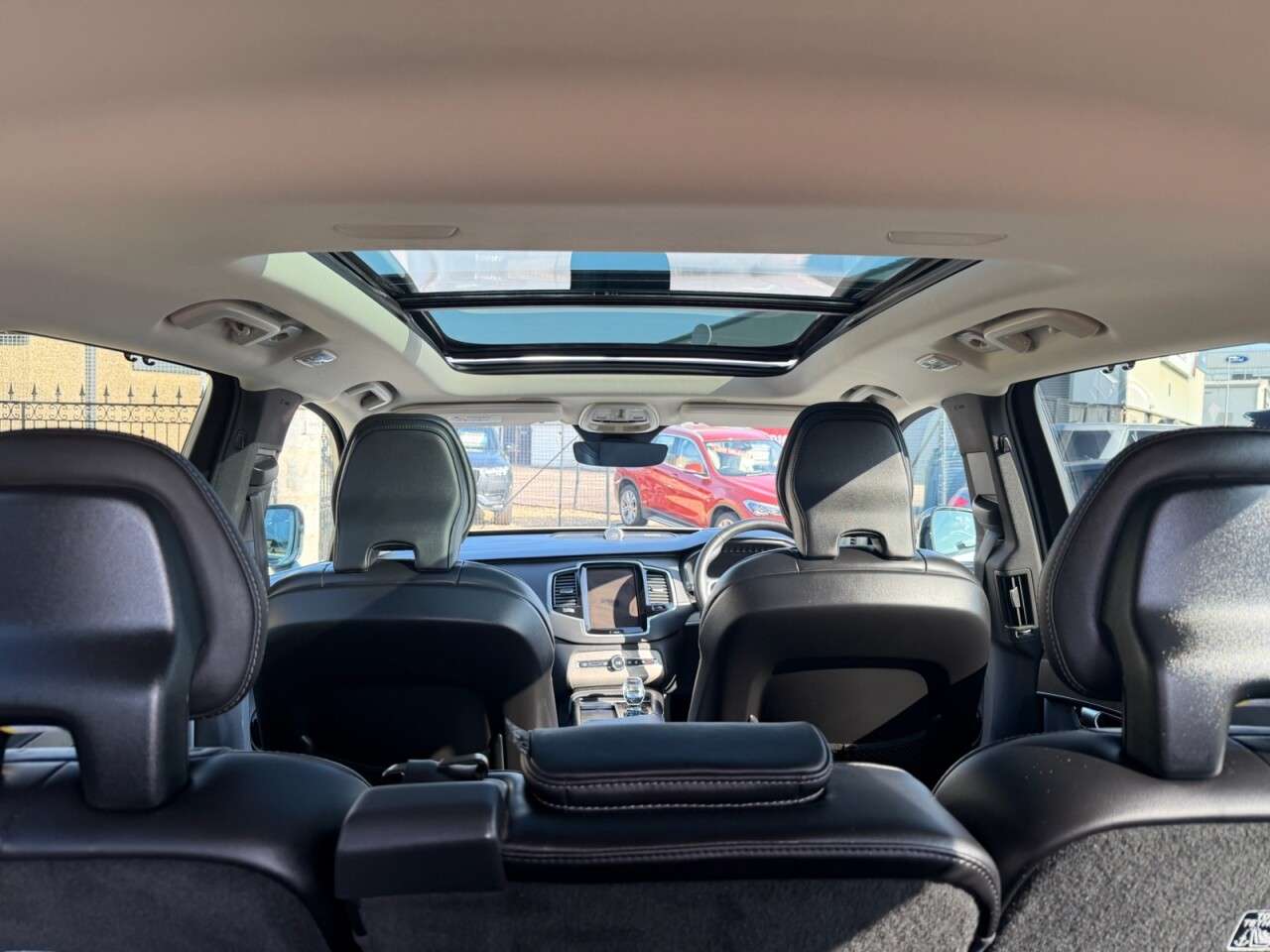 2023 VOLVO XC90 2023 VOLVO XC90
