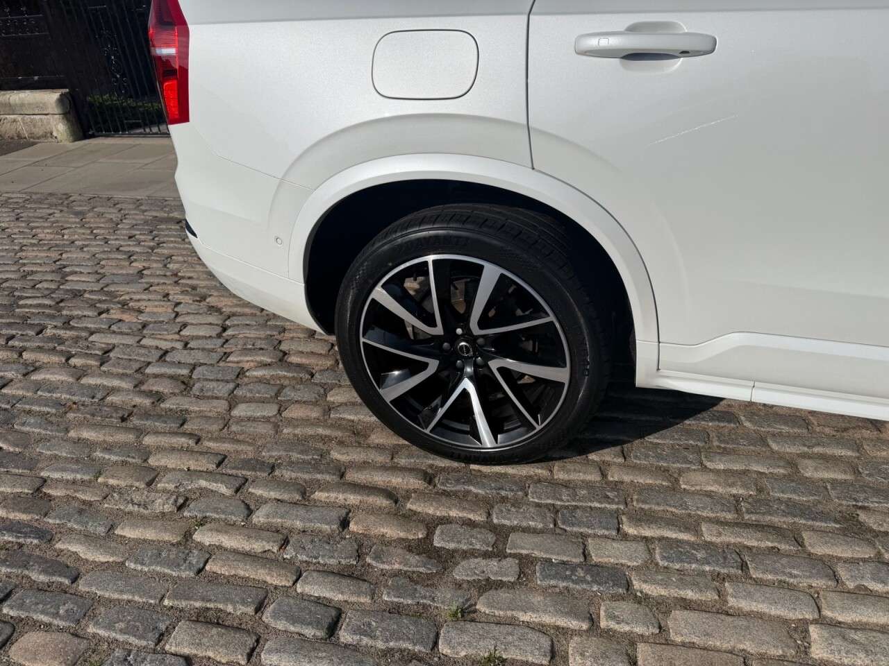 2023 VOLVO XC90 2023 VOLVO XC90