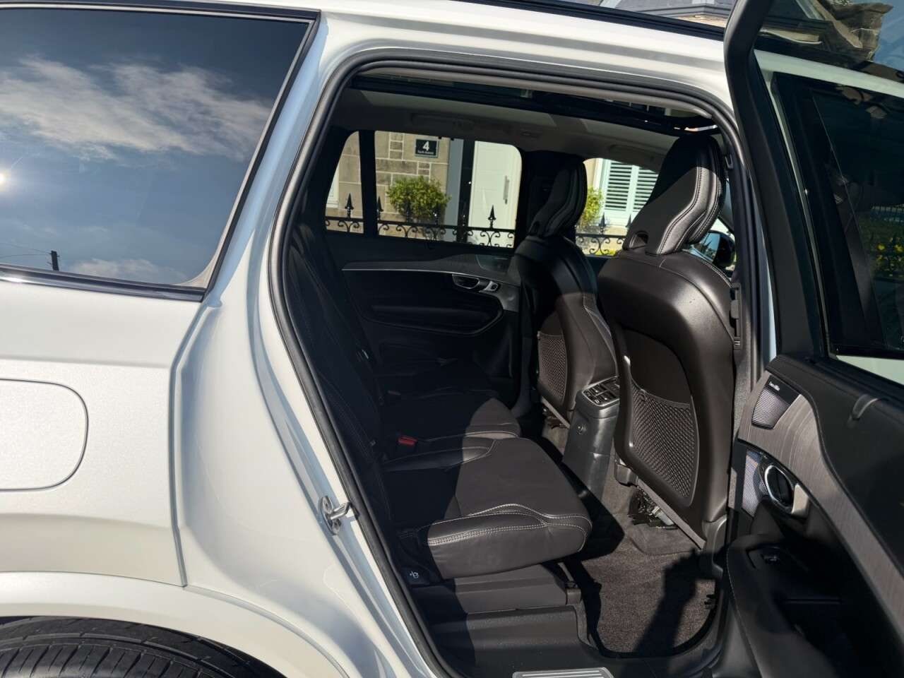 2023 VOLVO XC90 2023 VOLVO XC90