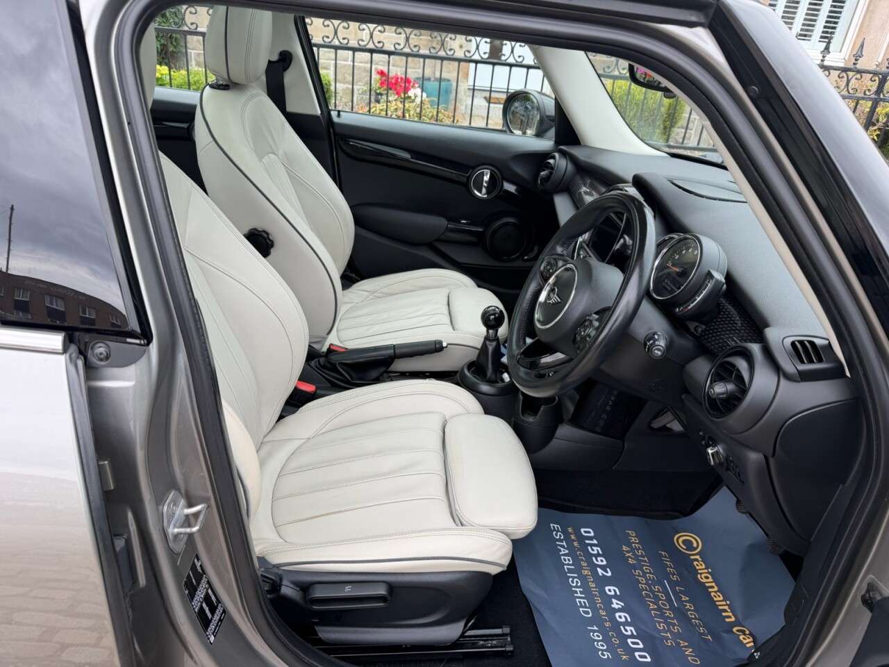 A 2018 MINI HATCH 2.0 Cooper S Hatchback 5dr Petrol Manual Euro 6 (s/s) (192 ps) A 2018 MINI HATCH 2.0 Cooper S Hatchback 5dr Petrol Manual Euro 6 (s/s) (192 ps)