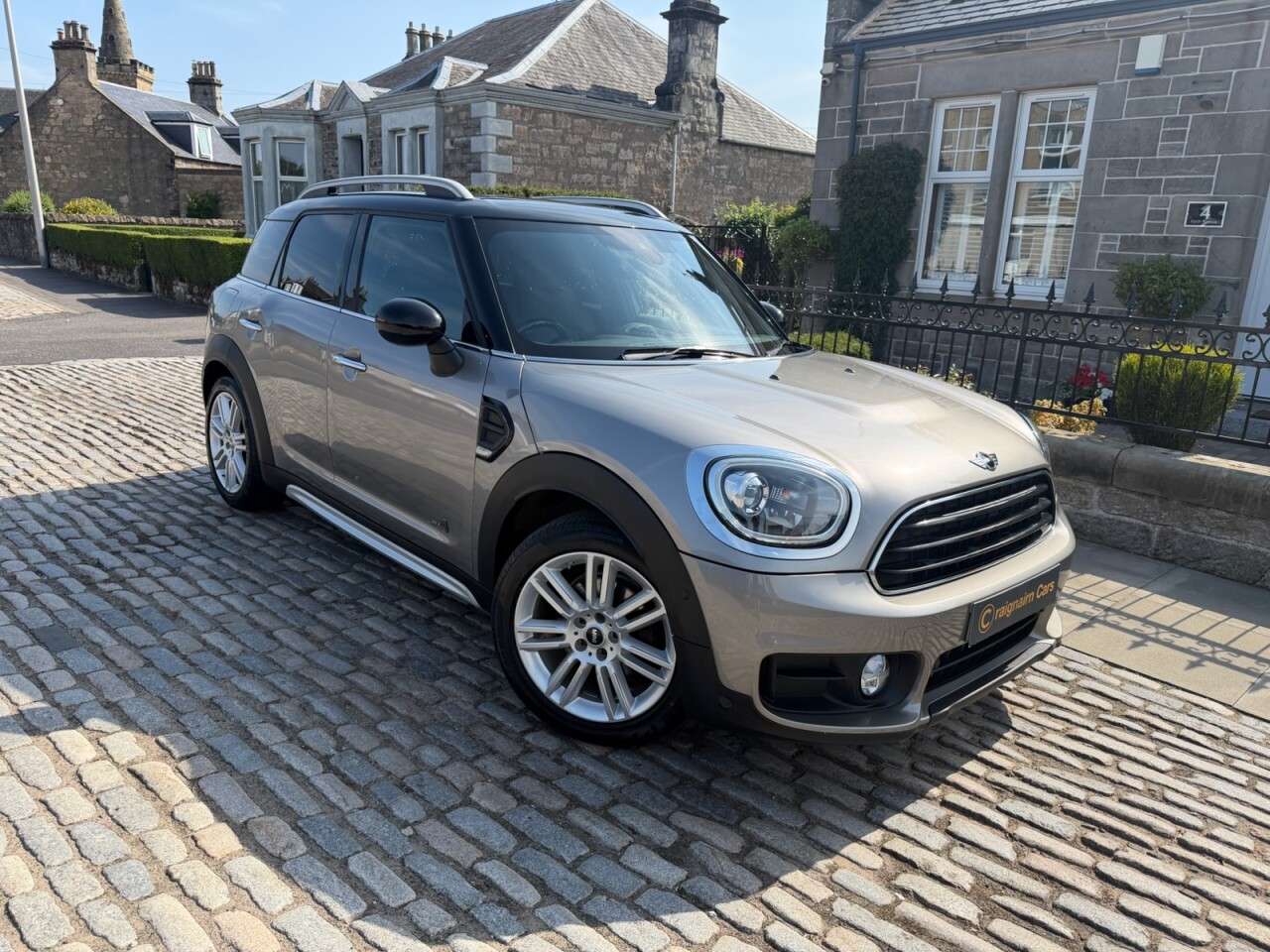 A 2017 MINI COUNTRYMAN 1.5 Cooper SUV 5dr Petrol Manual ALL4 Euro 6 (s/s) (136 ps) A 2017 MINI COUNTRYMAN 1.5 Cooper SUV 5dr Petrol Manual ALL4 Euro 6 (s/s) (136 ps)