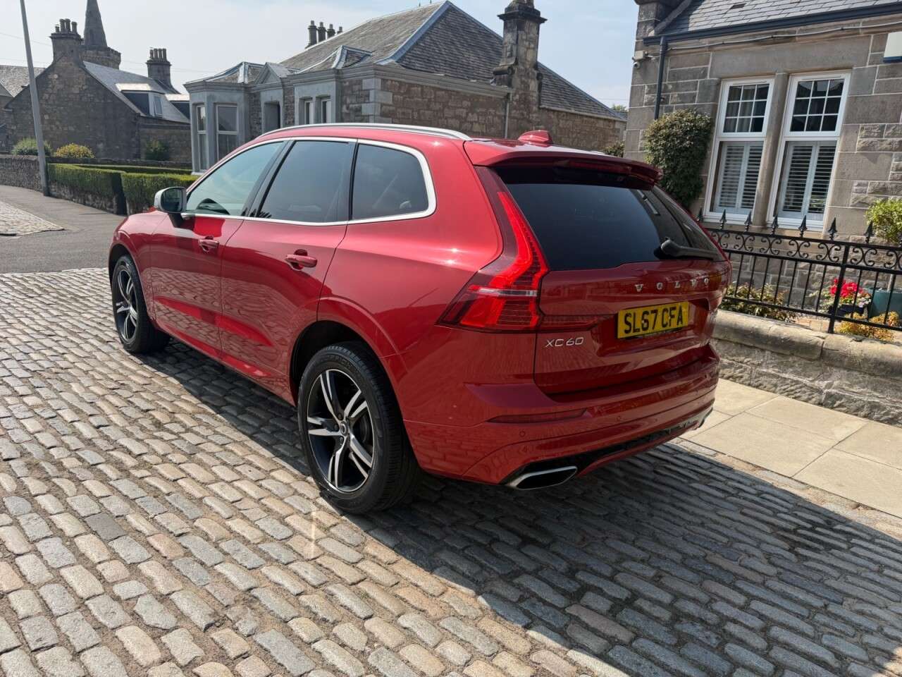 2017 VOLVO XC60 2017 VOLVO XC60