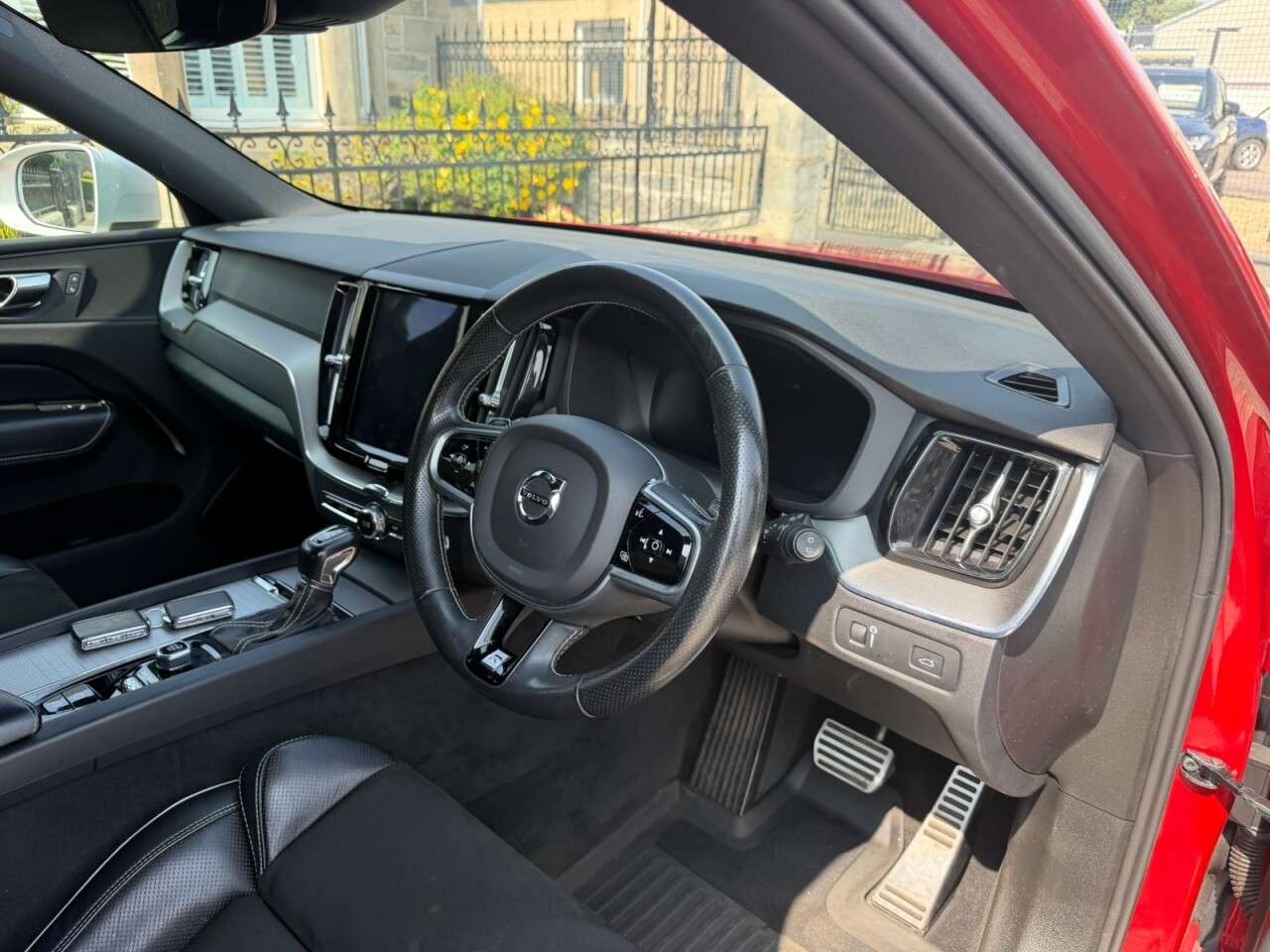 2017 VOLVO XC60 2017 VOLVO XC60