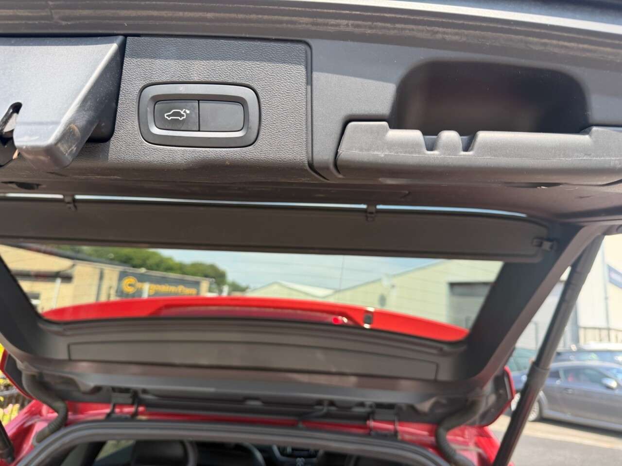 2017 VOLVO XC60 2017 VOLVO XC60
