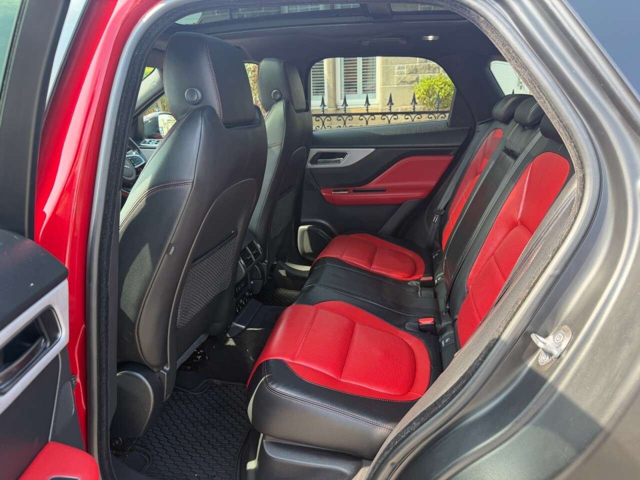 2018 JAGUAR F-PACE 2018 JAGUAR F-PACE