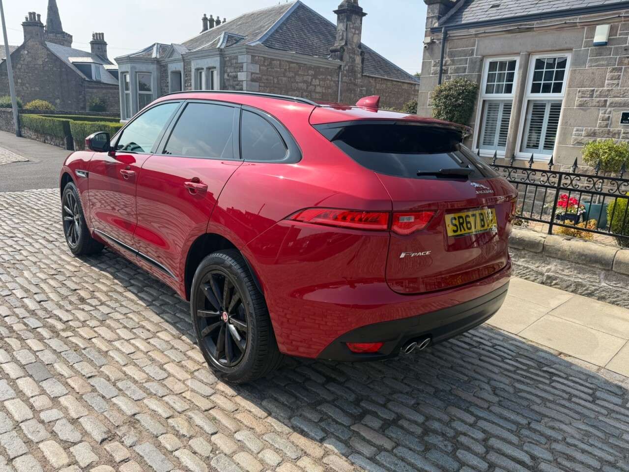 2018 JAGUAR F-PACE 2018 JAGUAR F-PACE