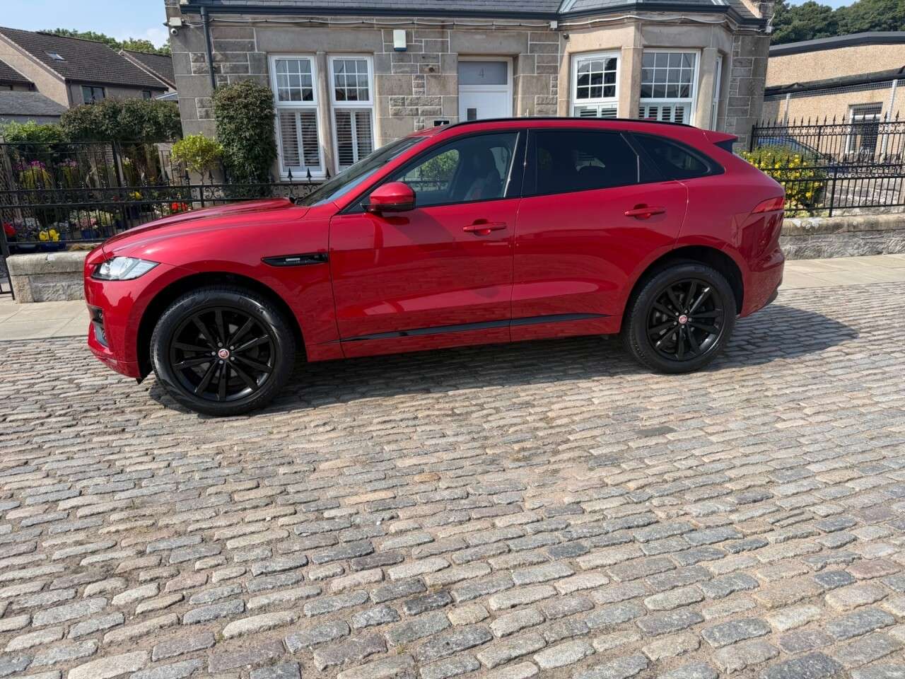 2018 JAGUAR F-PACE 2018 JAGUAR F-PACE