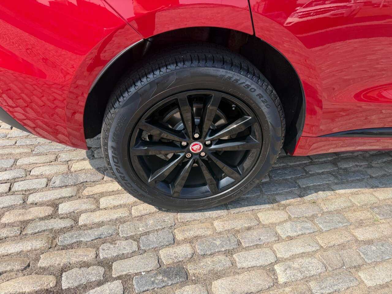 2018 JAGUAR F-PACE 2018 JAGUAR F-PACE