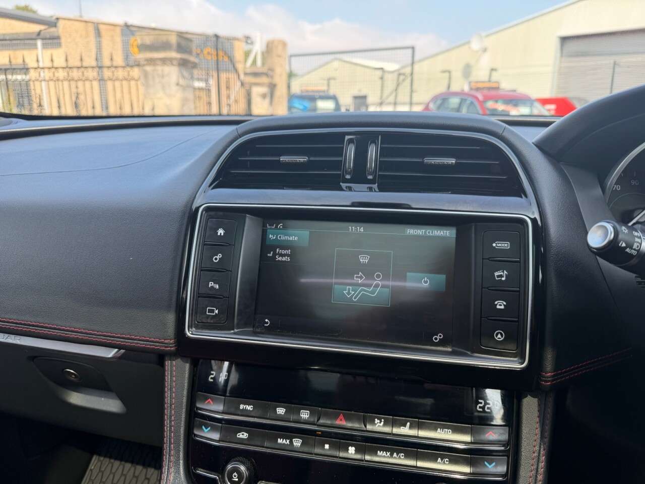 2018 JAGUAR F-PACE 2018 JAGUAR F-PACE