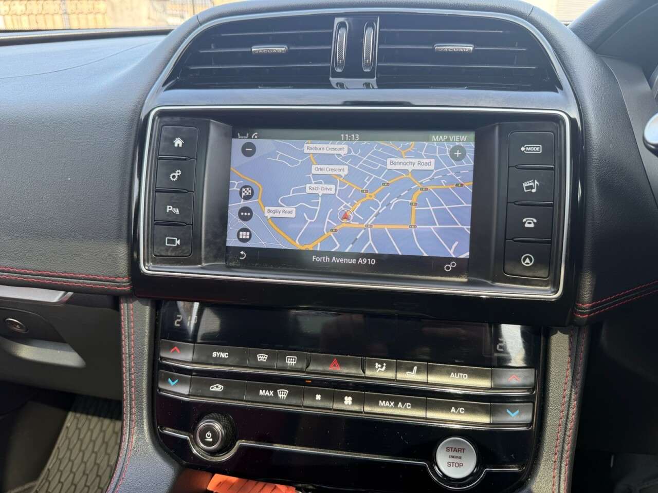 2018 JAGUAR F-PACE 2018 JAGUAR F-PACE
