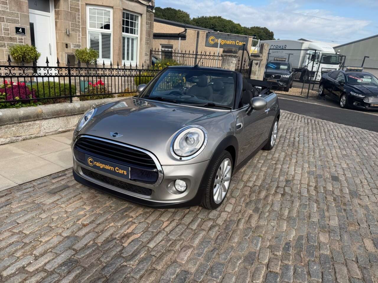 A 2017 MINI CONVERTIBLE 1.5 Cooper Convertible 2dr Petrol Manual Euro 6 (s/s) (136 ps) A 2017 MINI CONVERTIBLE 1.5 Cooper Convertible 2dr Petrol Manual Euro 6 (s/s) (136 ps)