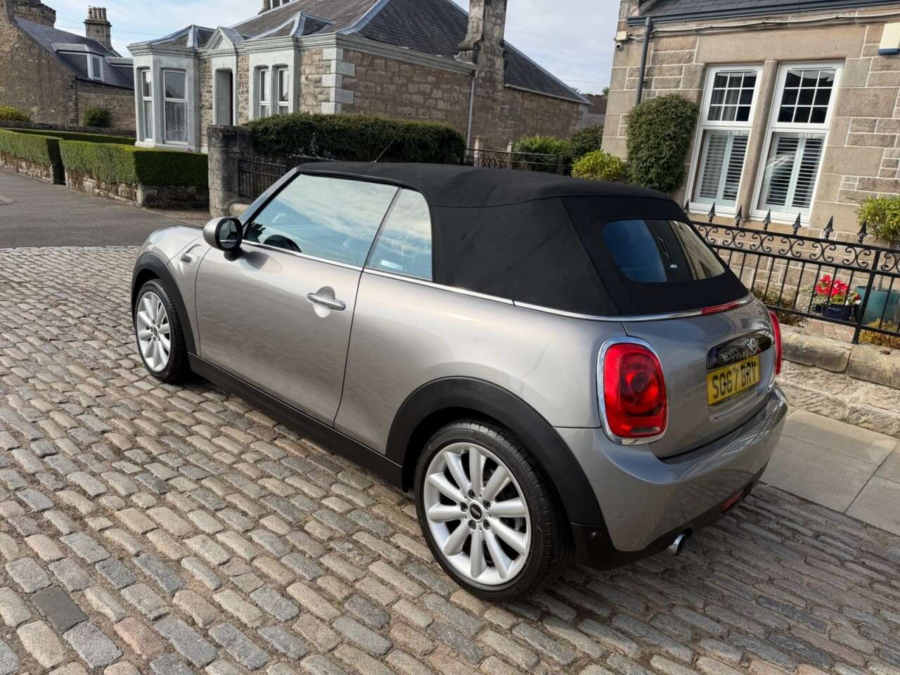 2017 MINI CONVERTIBLE 2017 MINI CONVERTIBLE