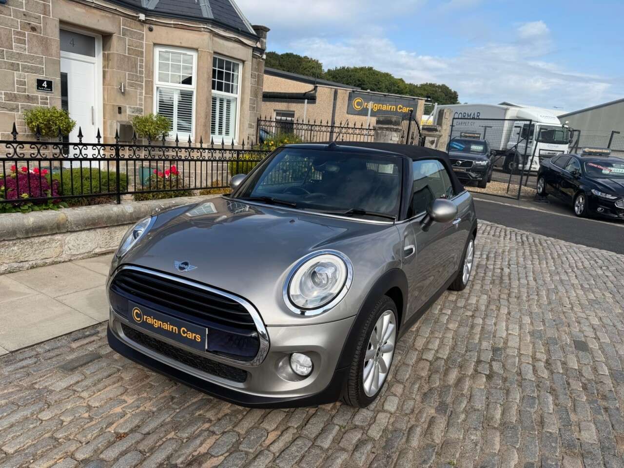 2017 MINI CONVERTIBLE 2017 MINI CONVERTIBLE