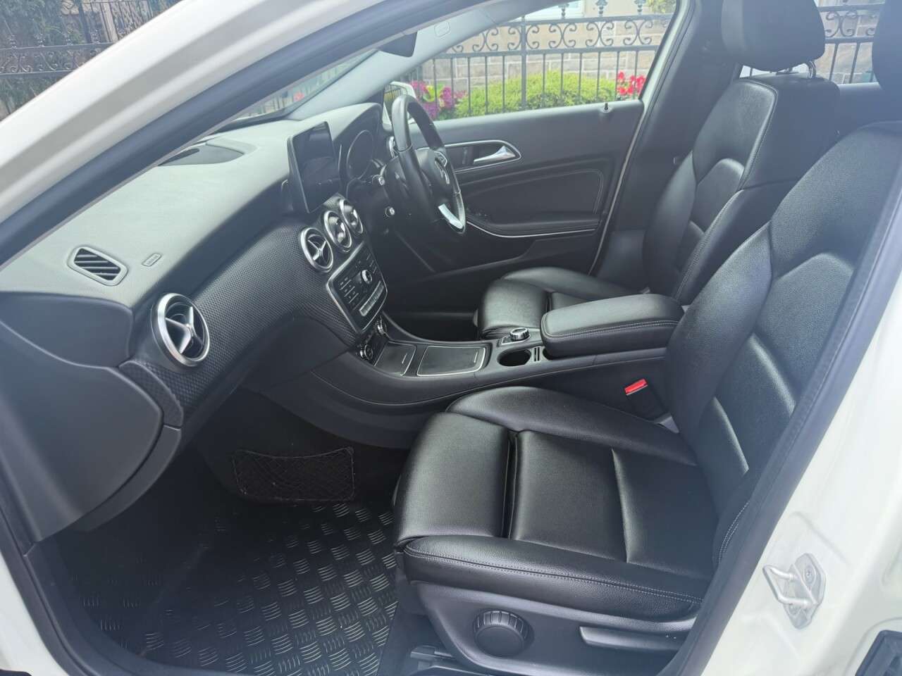 2016 MERCEDES-BENZ A CLASS 2016 MERCEDES-BENZ A CLASS