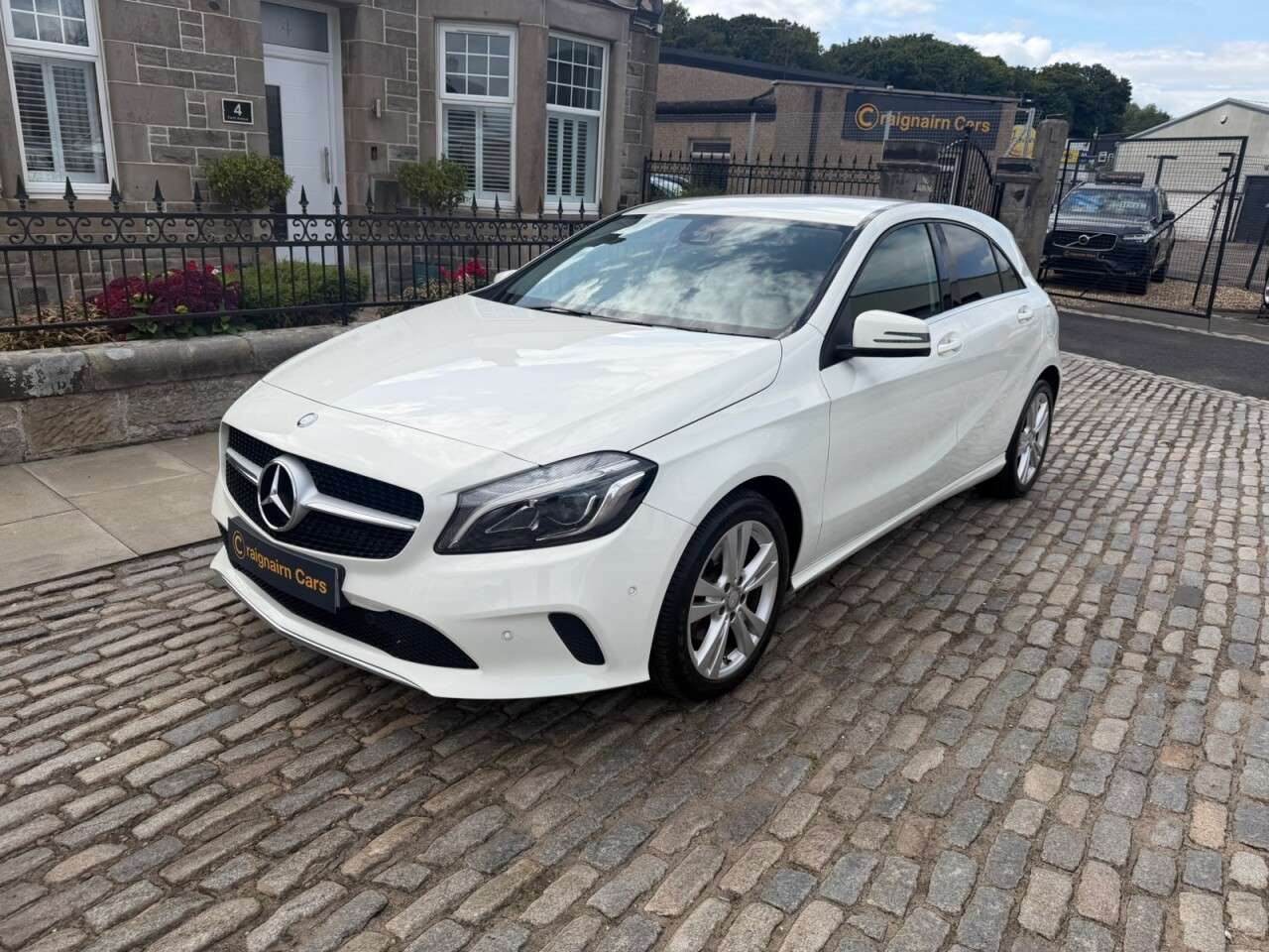 A 2016 MERCEDES-BENZ A CLASS 2.1 A200d Sport (Premium) Hatchback 5dr Diesel 7G-DCT Euro 6 (s/s) (136 ps) A 2016 MERCEDES-BENZ A CLASS 2.1 A200d Sport (Premium) Hatchback 5dr Diesel 7G-DCT Euro 6 (s/s) (136 ps)