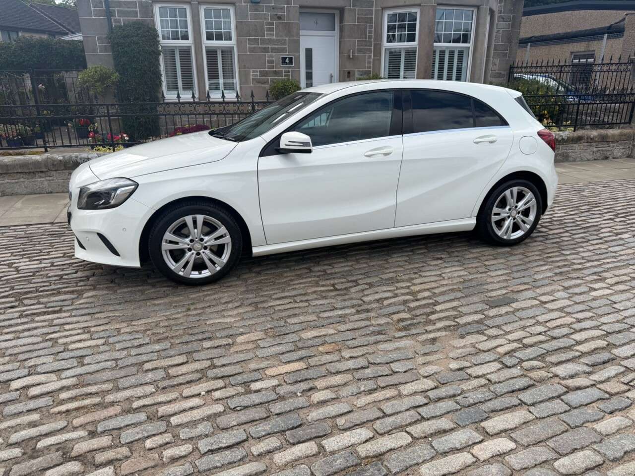 2016 MERCEDES-BENZ A CLASS 2016 MERCEDES-BENZ A CLASS