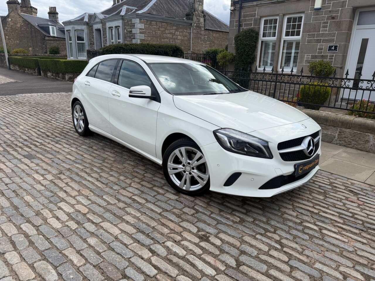 A 2016 MERCEDES-BENZ A CLASS 2.1 A200d Sport (Premium) Hatchback 5dr Diesel 7G-DCT Euro 6 (s/s) (136 ps) A 2016 MERCEDES-BENZ A CLASS 2.1 A200d Sport (Premium) Hatchback 5dr Diesel 7G-DCT Euro 6 (s/s) (136 ps)