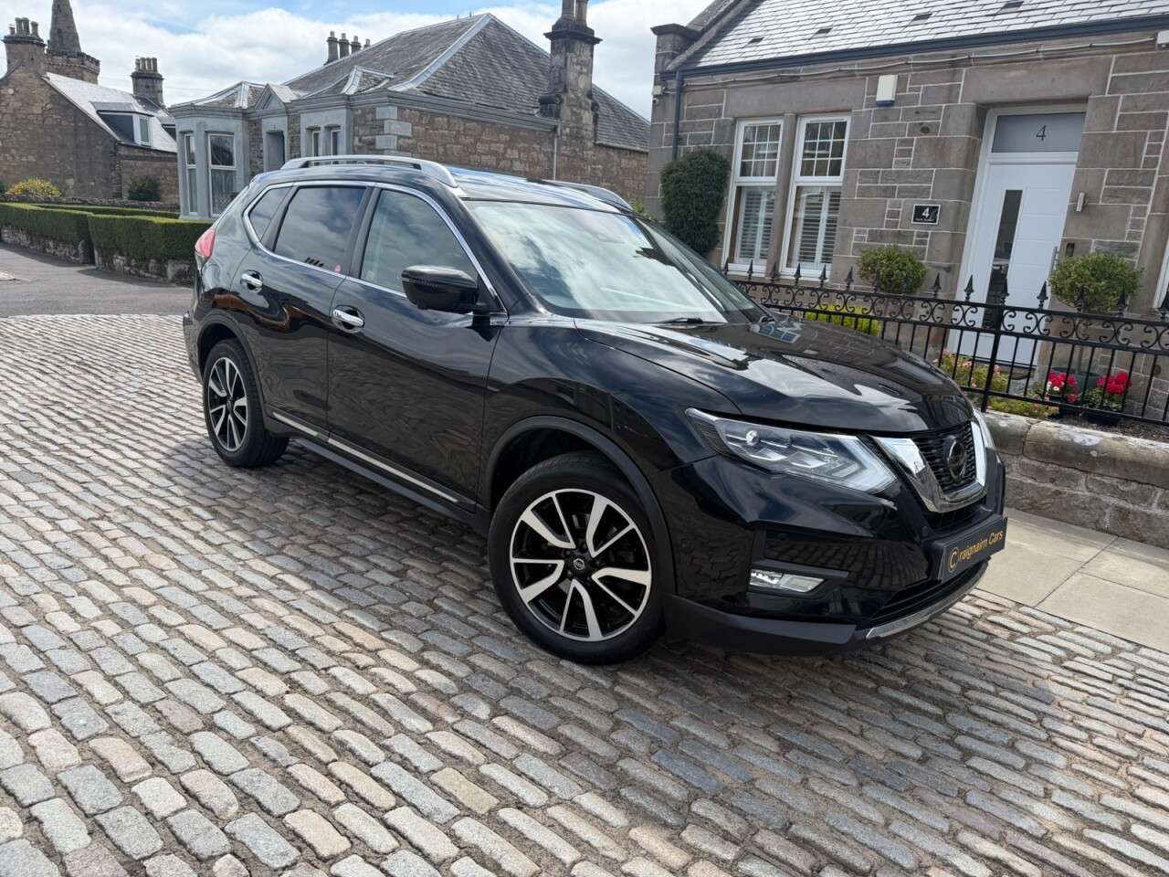 A 2019 NISSAN X-TRAIL 1.7 dCi Tekna SUV 5dr Diesel CVT 4WD Euro 6 (s/s) (150 ps) A 2019 NISSAN X-TRAIL 1.7 dCi Tekna SUV 5dr Diesel CVT 4WD Euro 6 (s/s) (150 ps)