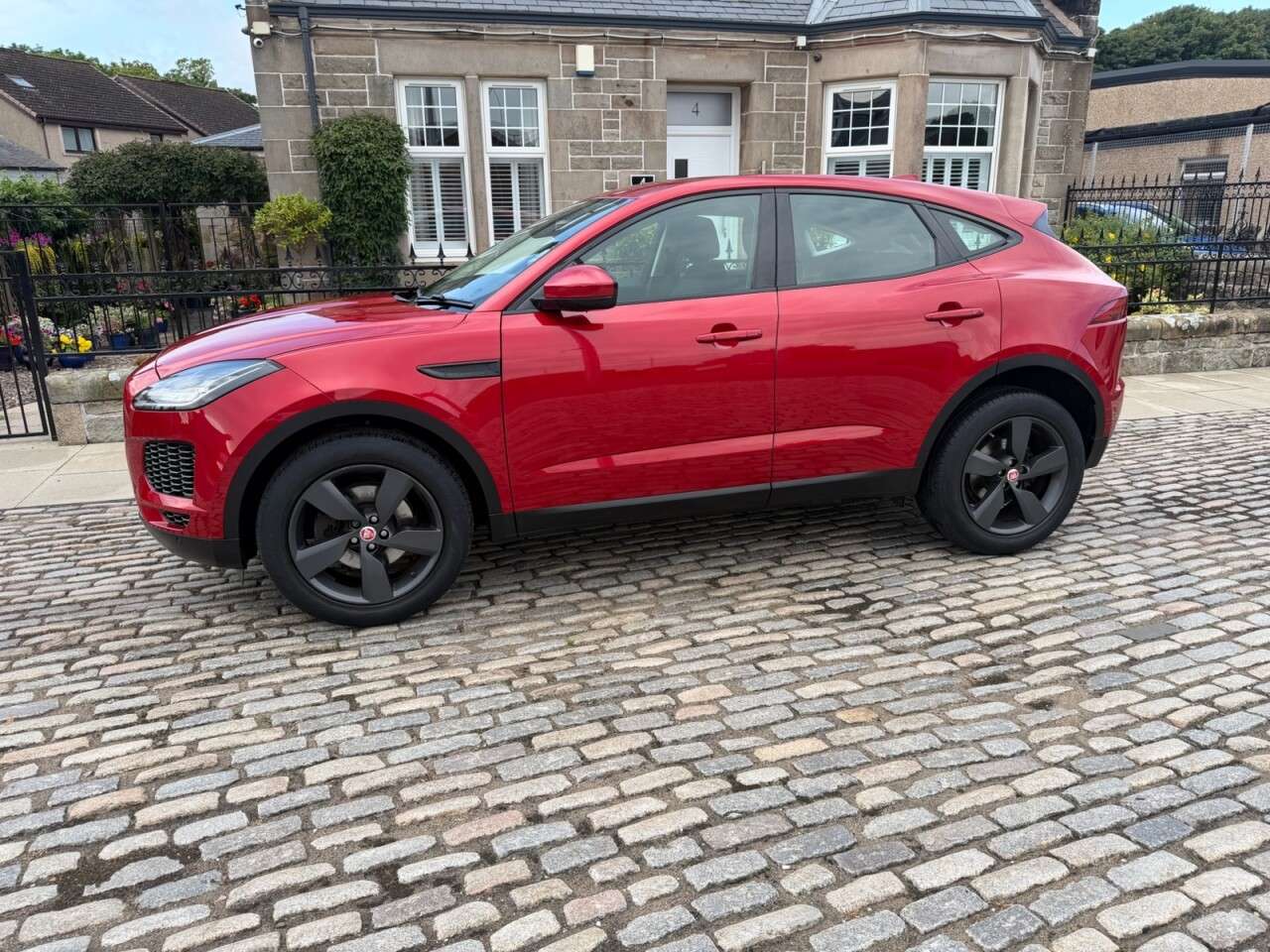 2019 JAGUAR E-PACE 2019 JAGUAR E-PACE