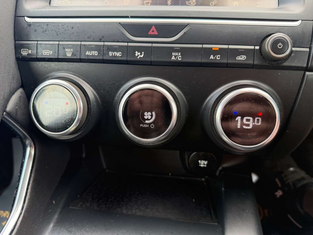 2019 JAGUAR E-PACE 2019 JAGUAR E-PACE
