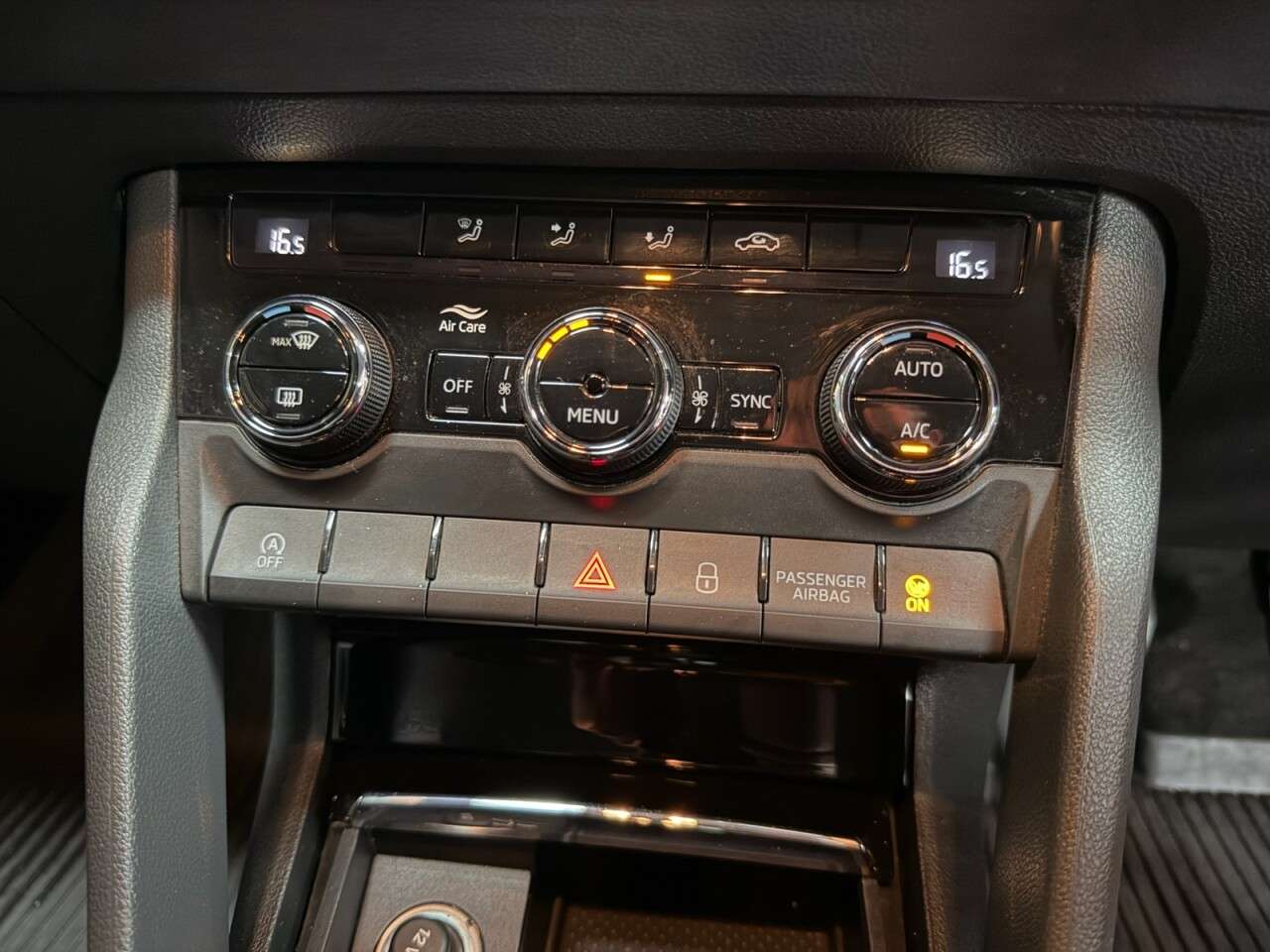 2018 SKODA KAROQ 2018 SKODA KAROQ