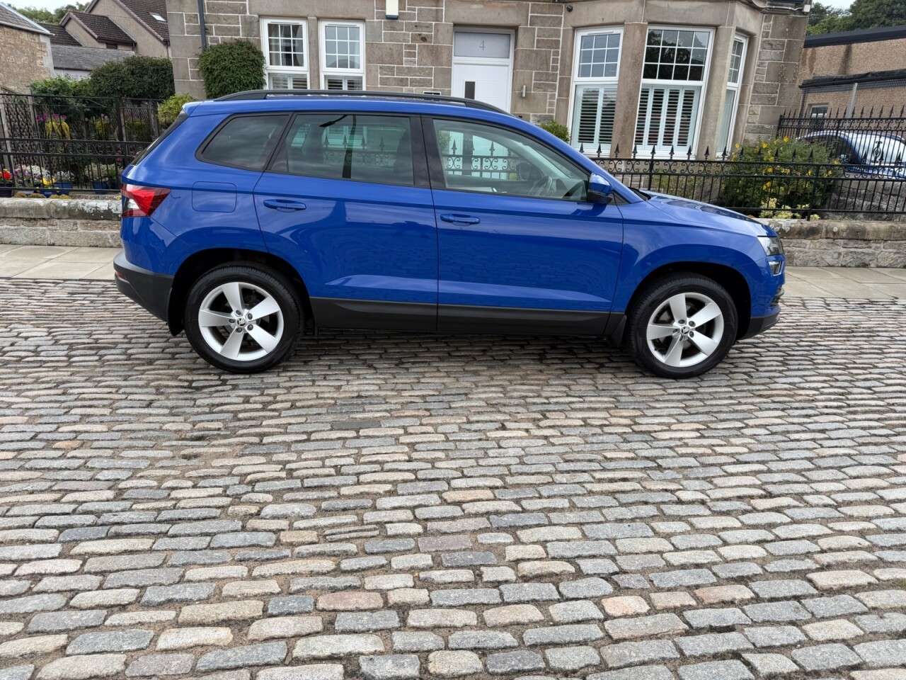 A 2018 SKODA KAROQ 1.6 TDI SE SUV 5dr Diesel Manual Euro 6 (s/s) (115 ps) A 2018 SKODA KAROQ 1.6 TDI SE SUV 5dr Diesel Manual Euro 6 (s/s) (115 ps)
