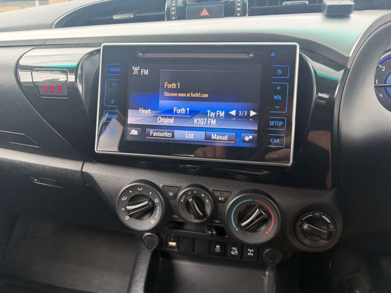 2016 TOYOTA HILUX 2016 TOYOTA HILUX