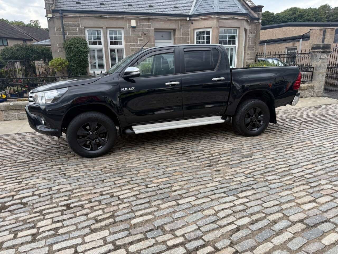 2016 TOYOTA HILUX 2016 TOYOTA HILUX