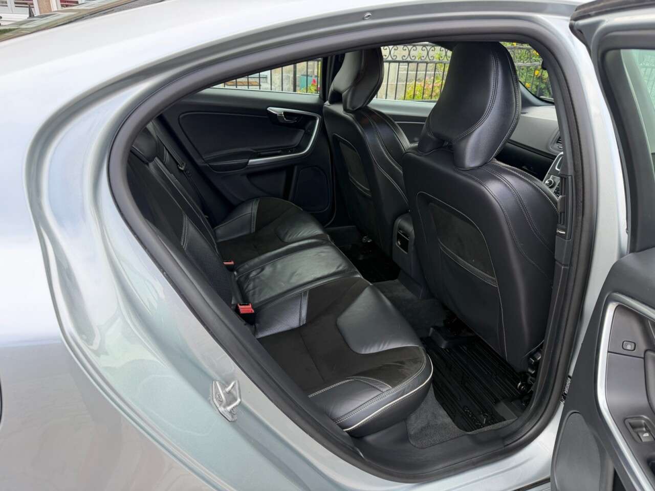 2017 VOLVO S60 2017 VOLVO S60