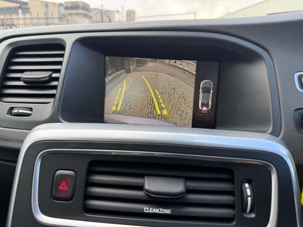 2017 VOLVO S60 2017 VOLVO S60