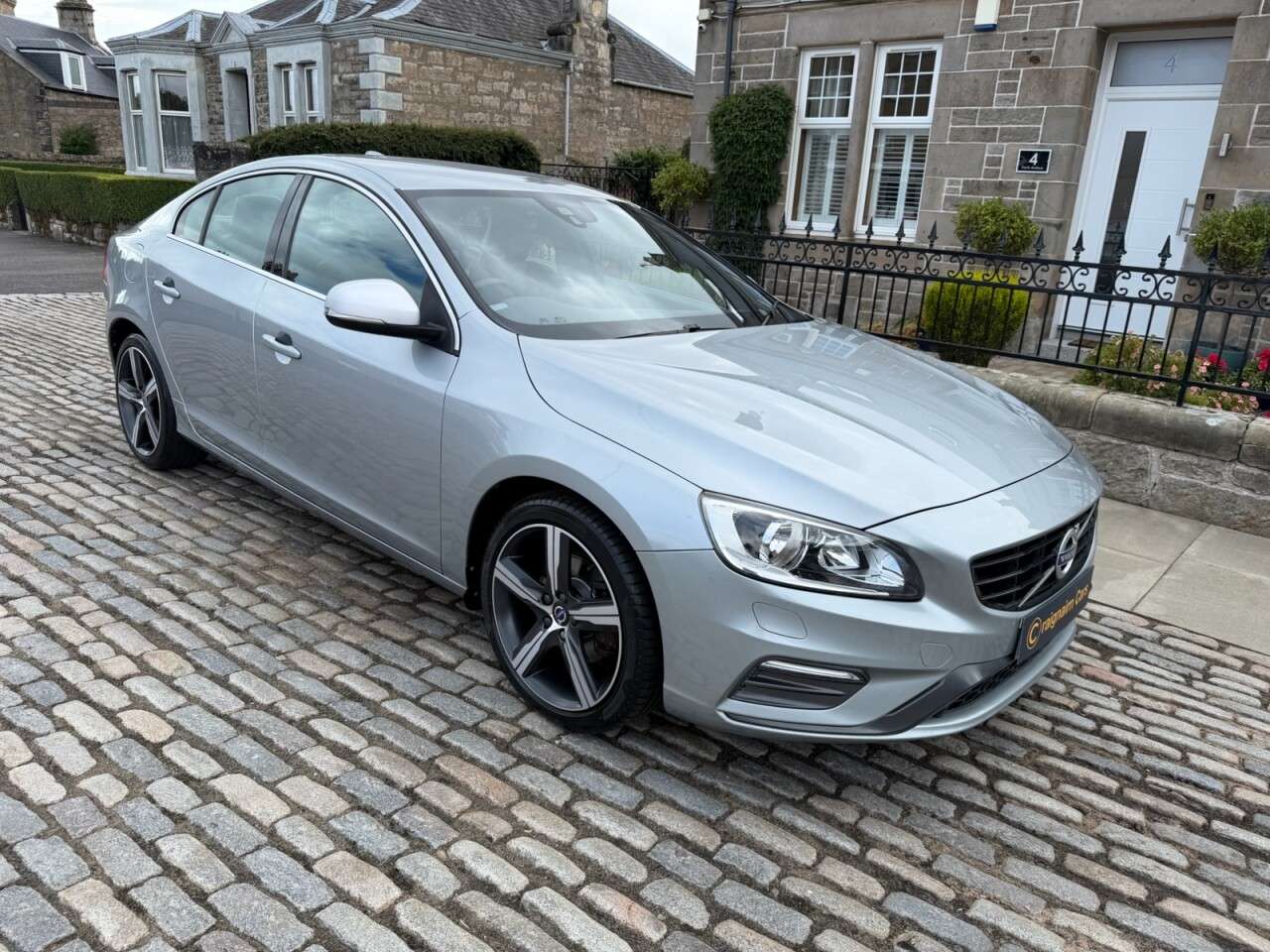 2017 VOLVO S60 2017 VOLVO S60